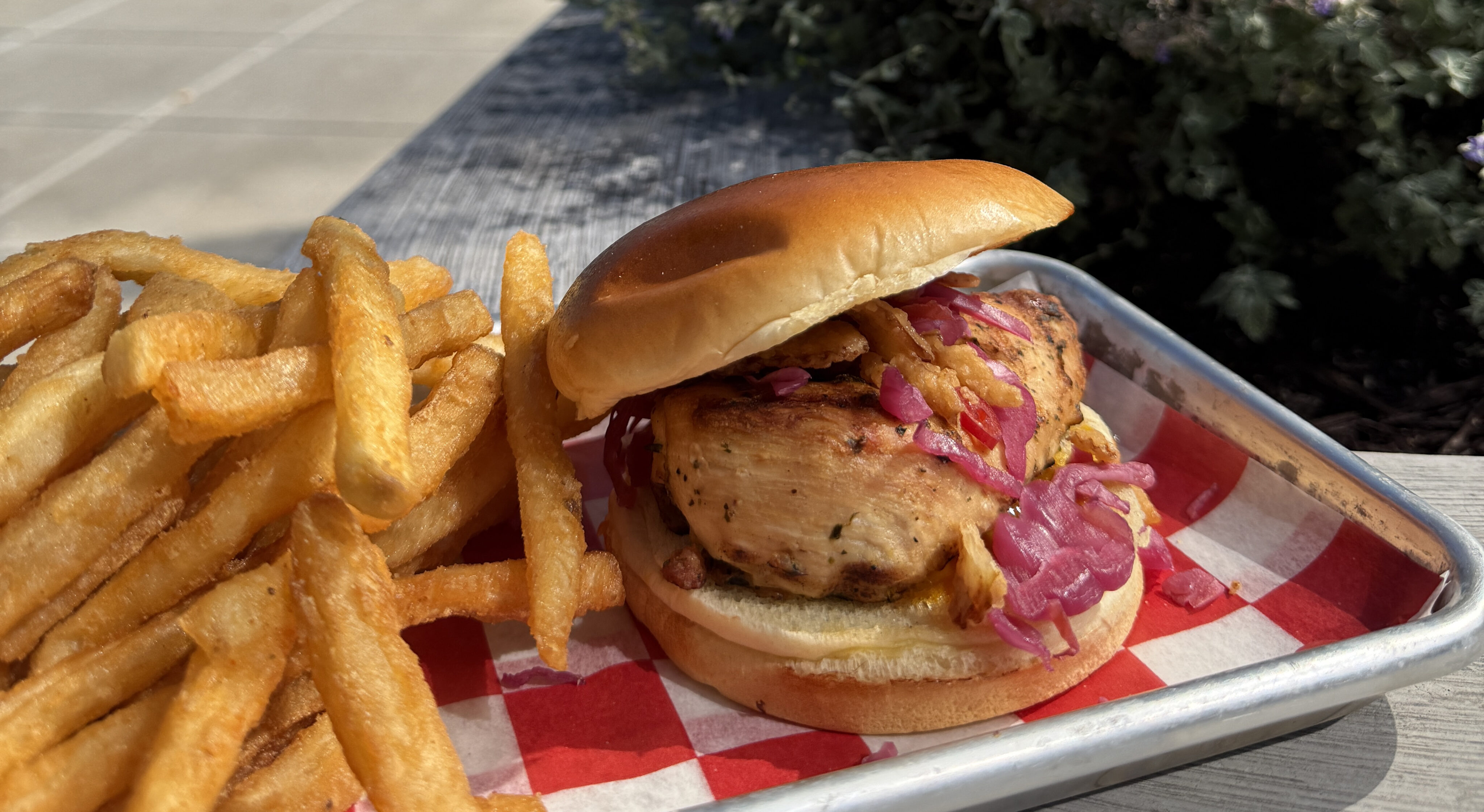Peachtree Chicken Sandwich at Nest on Four, a downtown Atlanta sports bar near Mercedes-Benz Stadium and State Farm Arena